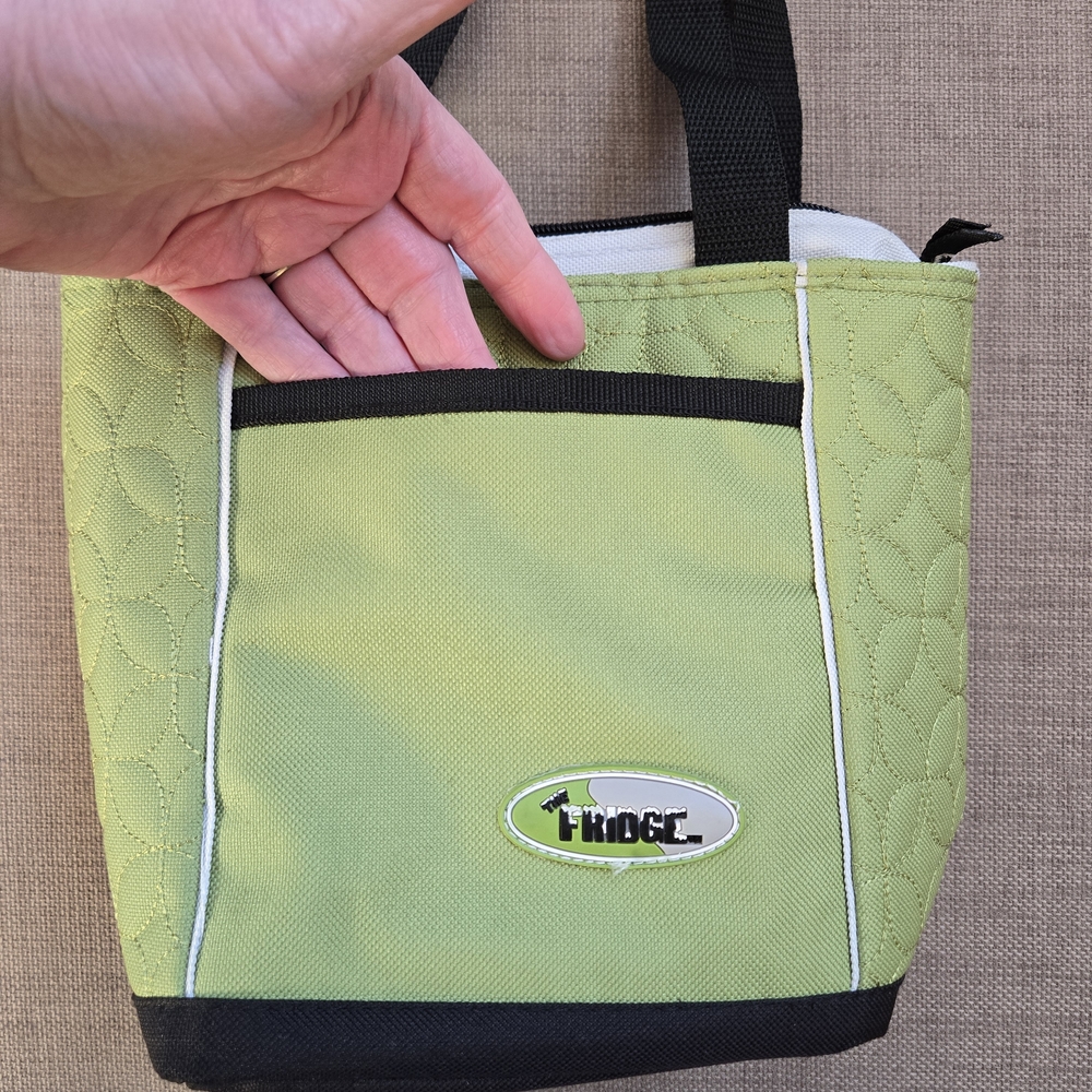 The Fridge, Green, Insulated, Quilted Lunch Bag